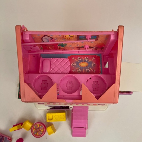 1984‎ Sweet Secrets Galoob Jewelry Box Doll House & Accessories With Box - Picture 11 of 16